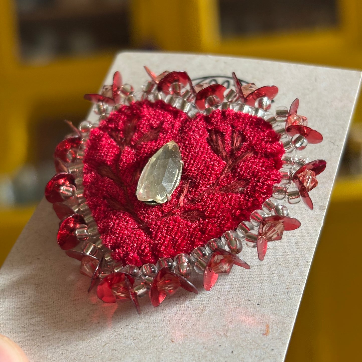 Broche Chatoyante - Coeur Forêt Rouge