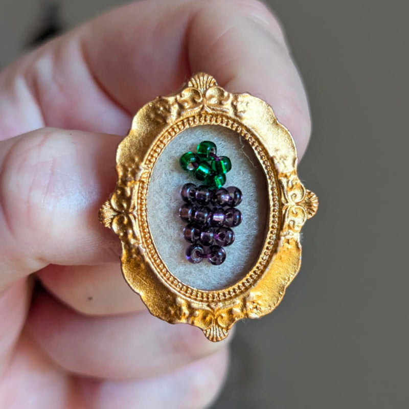 Broche - Cadre - Baie d'été - Raisin