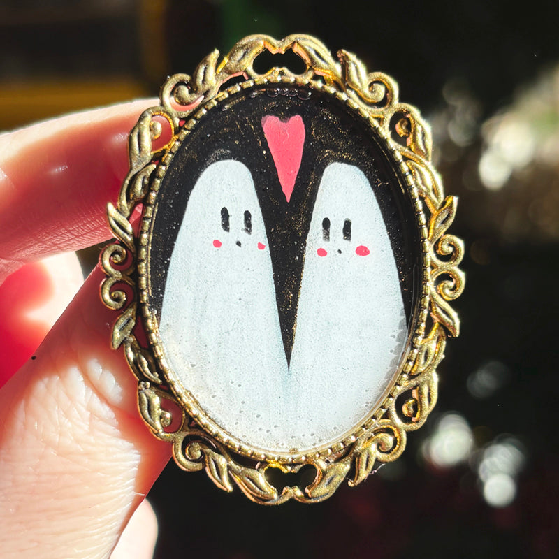 Broche - Cadre - Portrait Hanté Peint doré