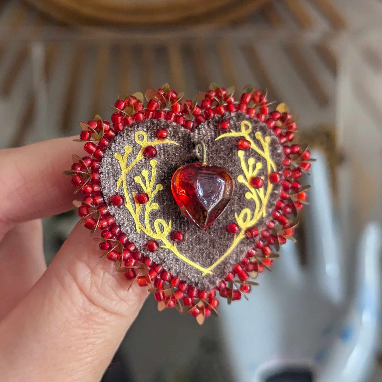 Broche Chatoyante - Coeur Rouge