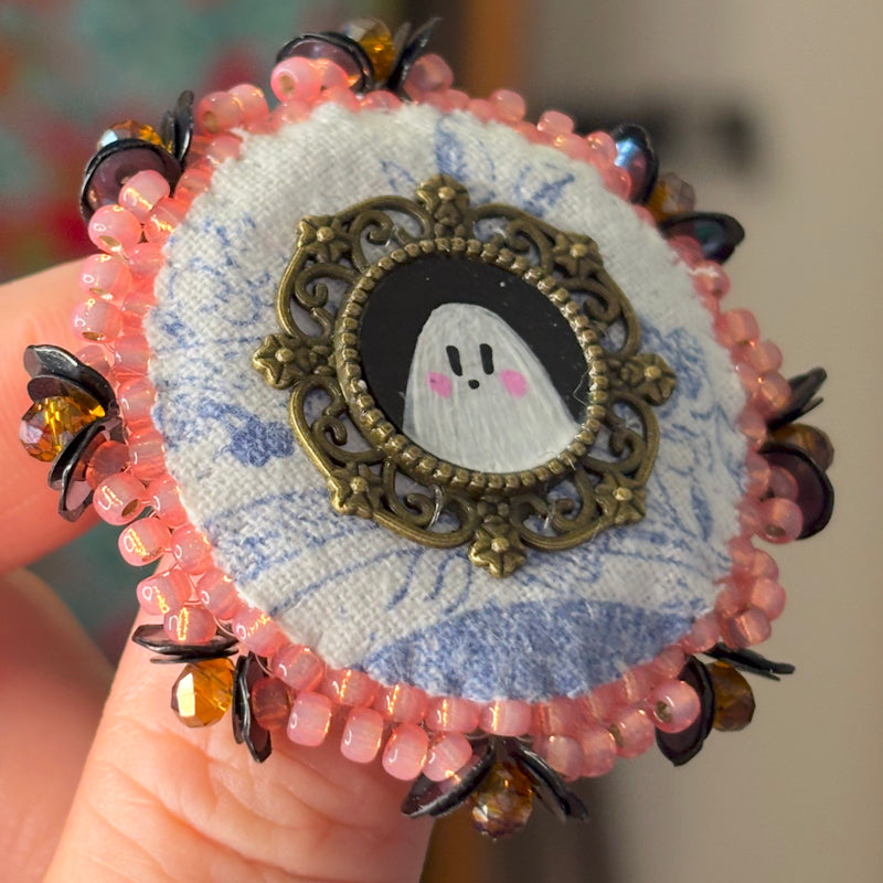 Broche - Brodée - Portrait Hanté