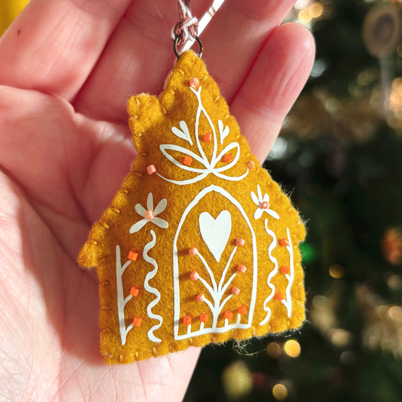 Suspension PHOSPHORESCENTE - Maison de sorcière - Rose Orange