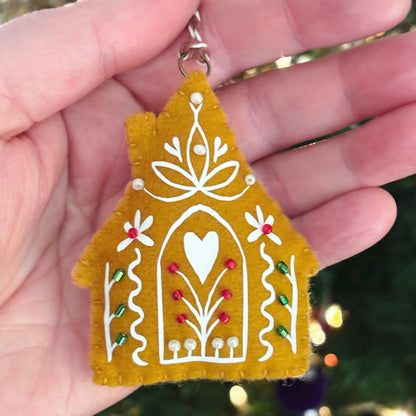 Suspension PHOSPHORESCENTE - Maison de sorcière - Rouge et vert