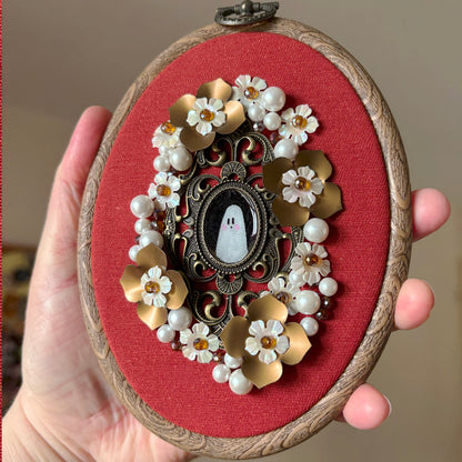 Portrait Hanté - Tambour Ovale - Baroque