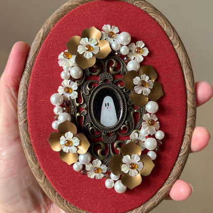 Portrait Hanté - Tambour Ovale - Baroque