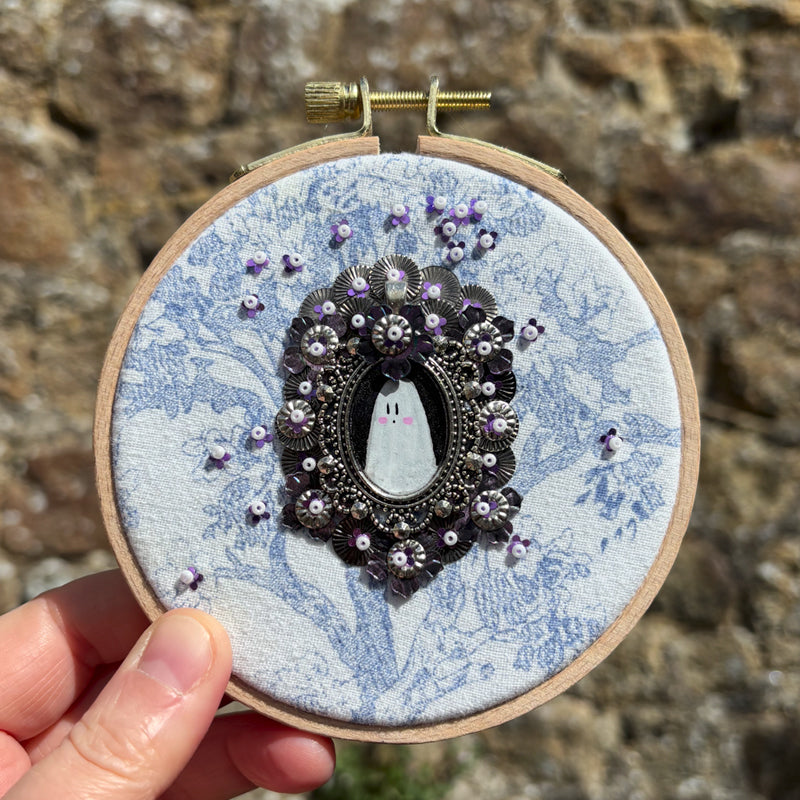 Portrait Hanté - Tambour bois - Purple Witch