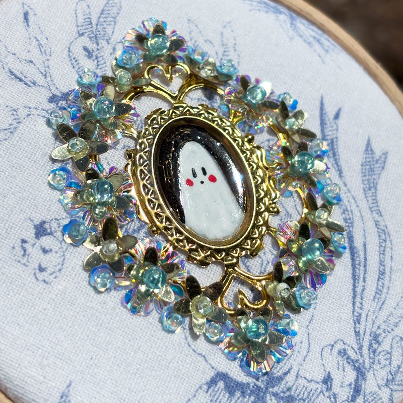 Portrait Hanté - Tambour bois - Or et bleu clair